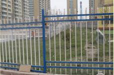 新疆军区清泉小区静电喷涂护栏2014年5月